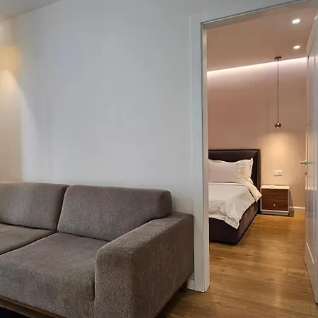 Tam Skanderbeg Square Center No3 Apartman *