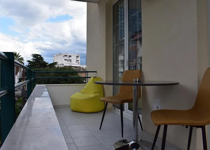 Tam Skanderbeg Square Center No3 شقة تيرانا