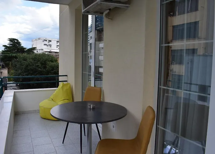 Tam Skanderbeg Square Center No3 شقة *