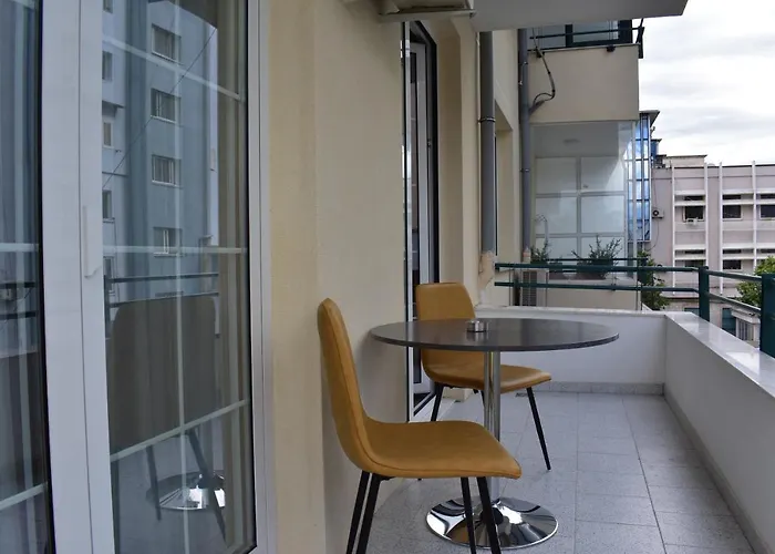 Tam Skanderbeg Square Center No3 شقة