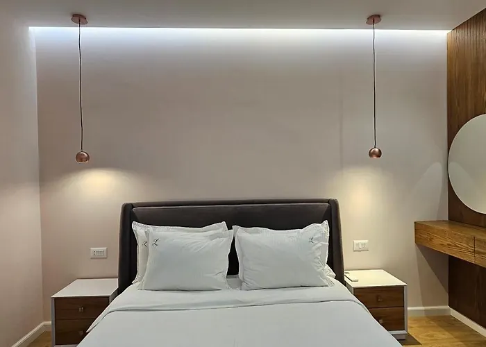 Tam Skanderbeg Square Center No3 *