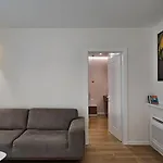Tam Skanderbeg Square Center No3 Apartment