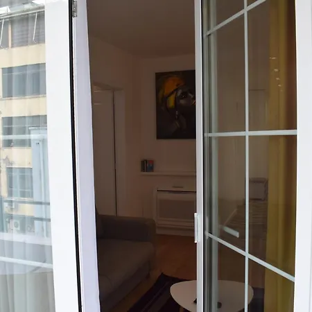 Tam Skanderbeg Square Center No3 *