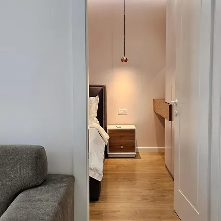 Tam Skanderbeg Square Center No3 * טיראנה