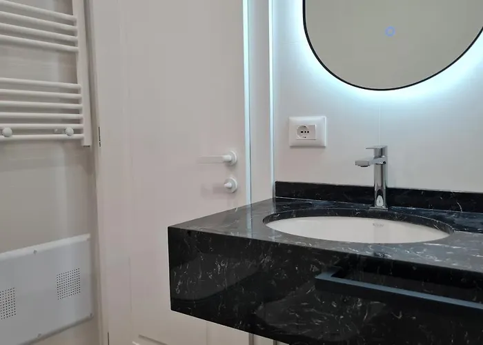 Tam Skanderbeg Square Center No3