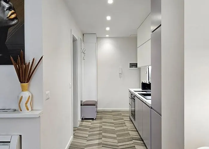 Tam Skanderbeg Square Center No3 Tirana